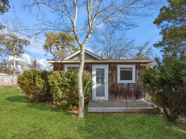 129 Beaver Drive, Mastic Beach, NY 11951