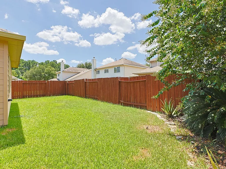 7042 Windy Run Ct — Photo 34