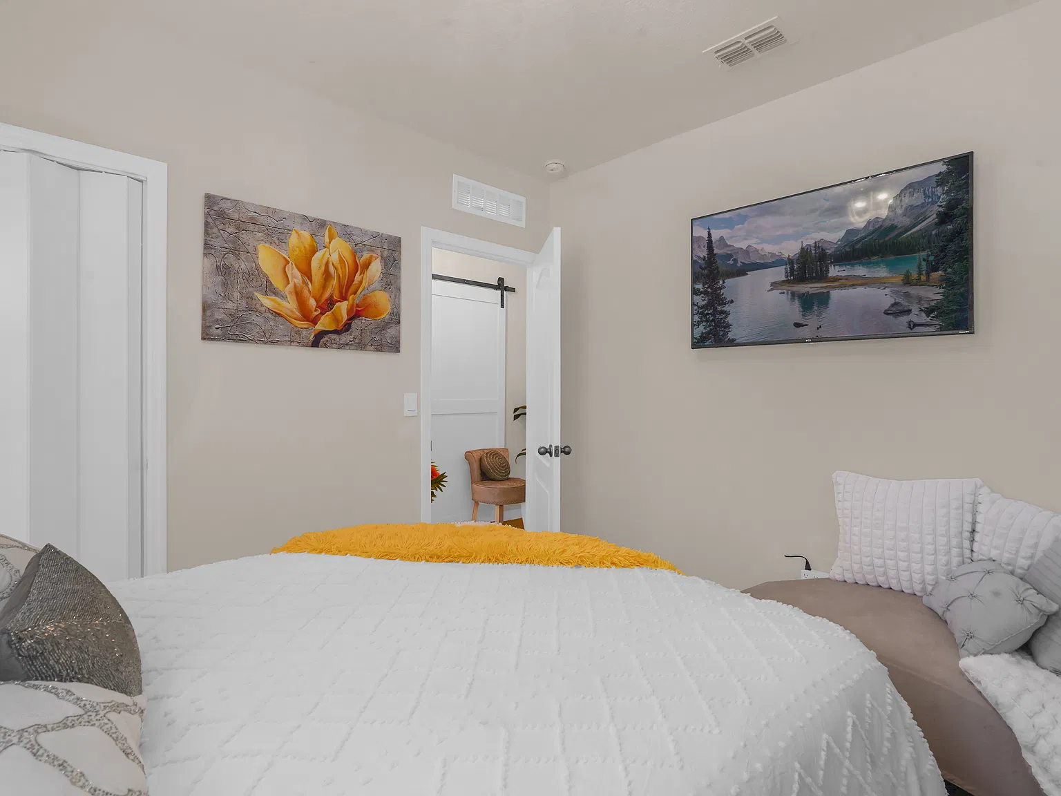 3 bed, 1516 sqft, $2,800 — Photo 2