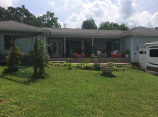 4650 Rocky Point Rd, Cookeville, TN 38506