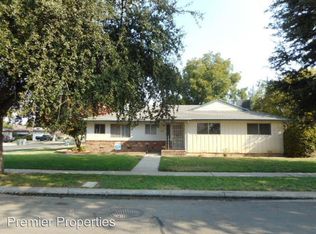 1236 E Barstow Ave, Fresno, CA