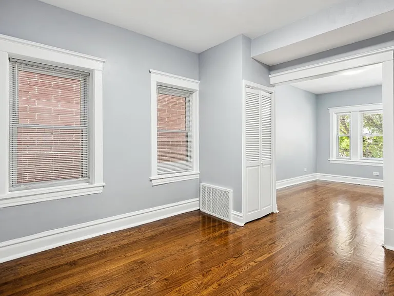 1341 N Ashland Ave #2F — Photo 1