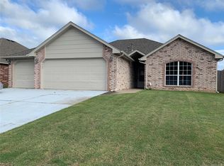 11945 N 108th Ave E, Collinsville, OK 74021