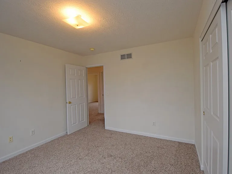 7867 Winding Creek Ct — Photo 15