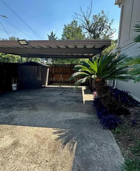 9202 Campbell Rd — Photo 3