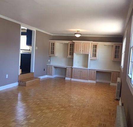 4th image of 185 Bloomfield Ave