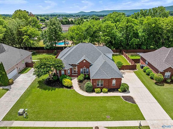 2nd image of 4936 Cove Valley Dr SE