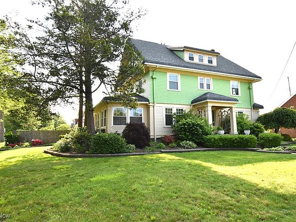 2nd image of 3659 Rocky River Dr