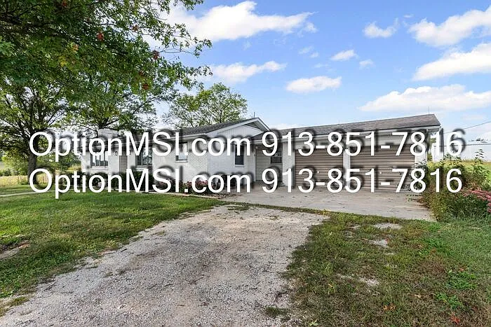 188 N 1600th Rd — Photo 2