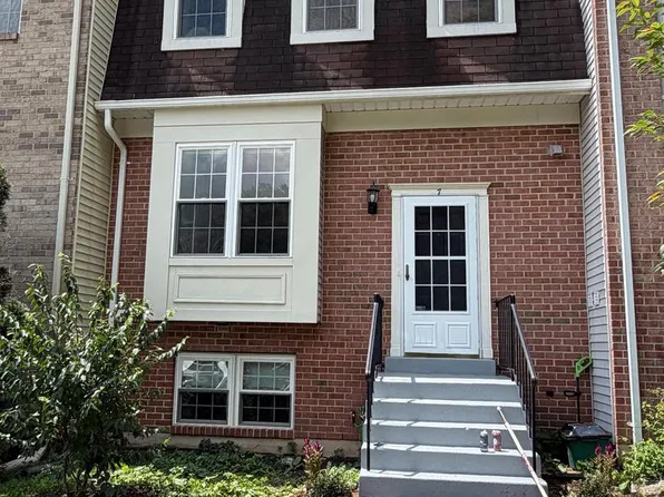 7 Narrowleaf Ct, Gaithersburg, MD 20878