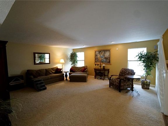5th image of 10564 Nassau St