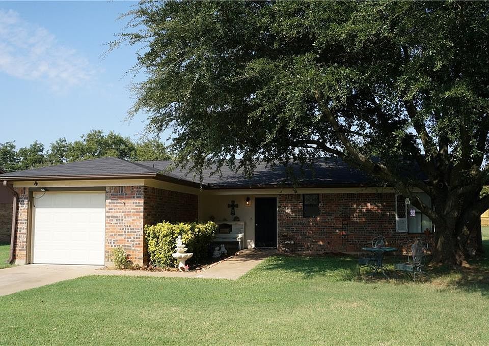 1st image of 513 Palo Duro Dr