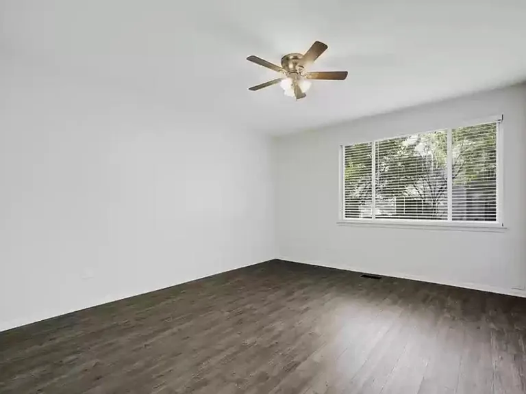 2905 Stockton Ct — Photo 3
