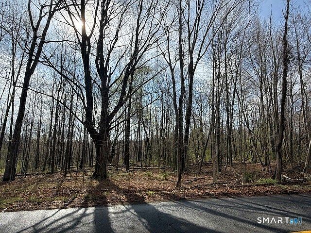 1st image of 350 Deercliff Road