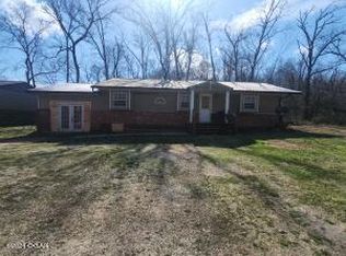 8127 Jute Rd, Neosho, MO 64850