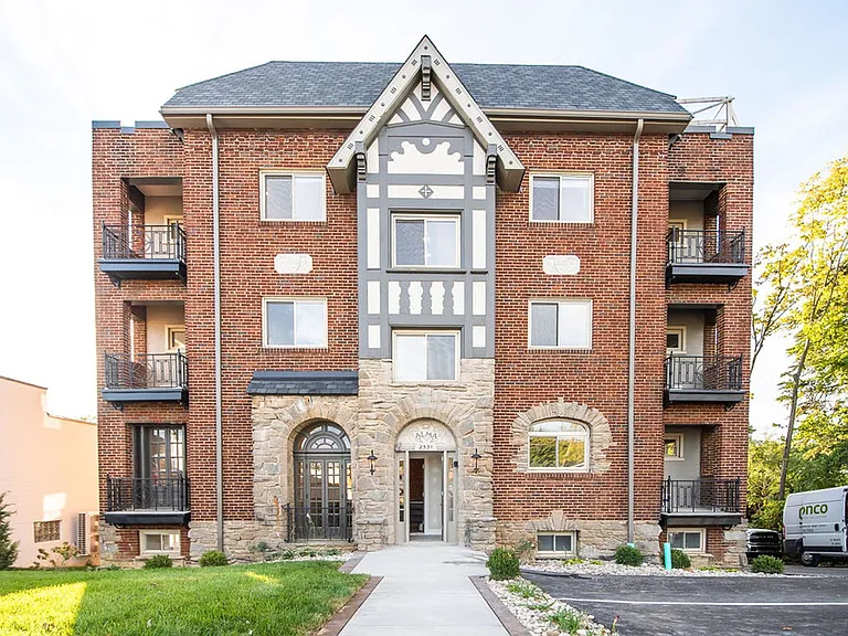 Renovated Units in Ft Mitchell — Photo 16