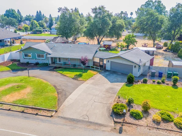 4529 Alta Mesa Dr, Redding, CA 96002