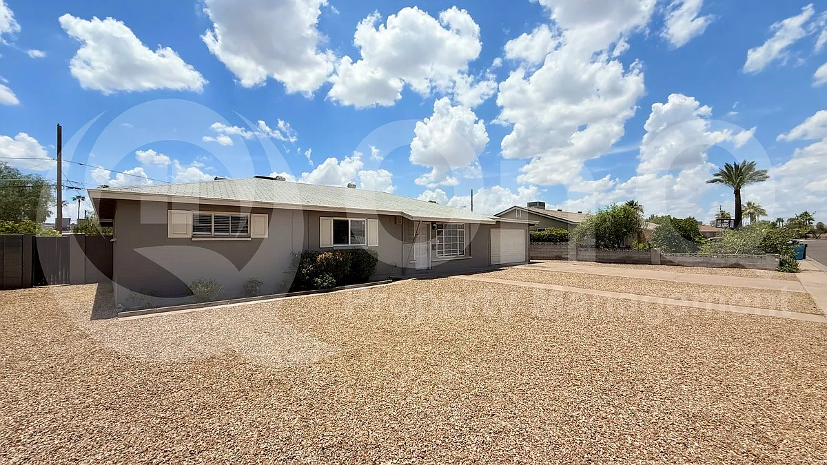 3 bed, 2.0 bath, 1341 sqft, $1,895 — Photo 3