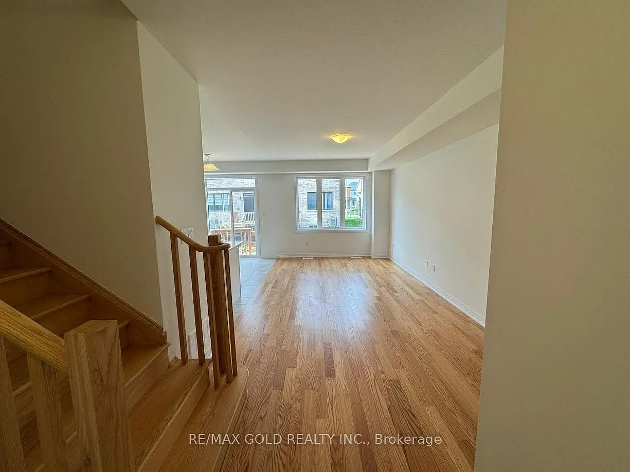 3 bed, $2,600 — Photo 3