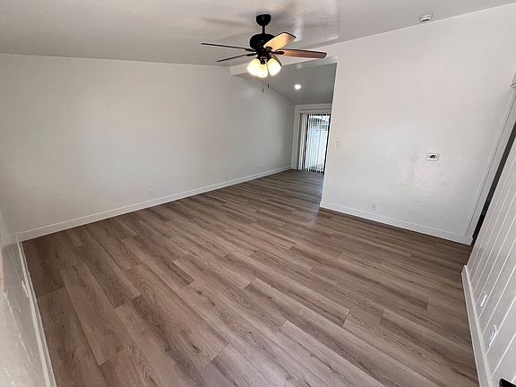 4th image of 2555-2579 E Water St