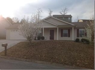 4922 Lexi Landing Dr, Powell, TN 37849