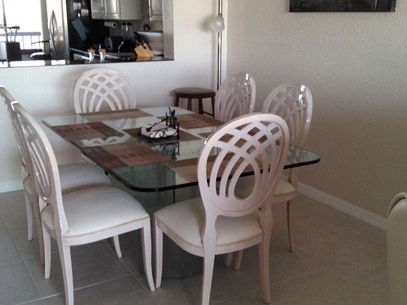Dining room looking into kitchen
