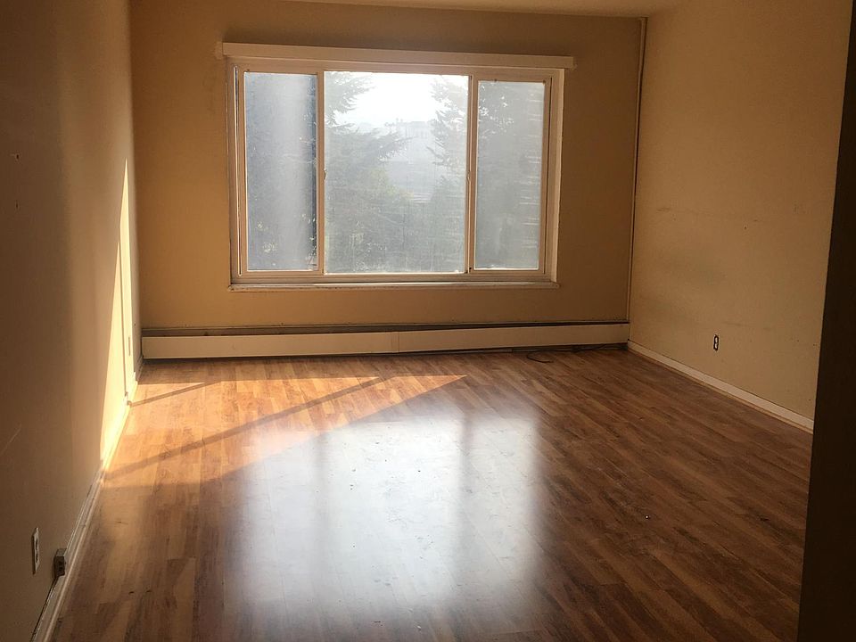 1st image of 1640 Bay St APT 203