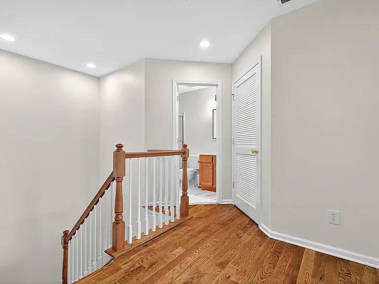 34 Marina Dr — Photo 10