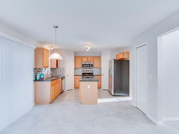 4th image of 1762 Cofield Dr