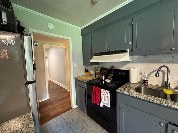 5th image of 1303 Windsor Dr