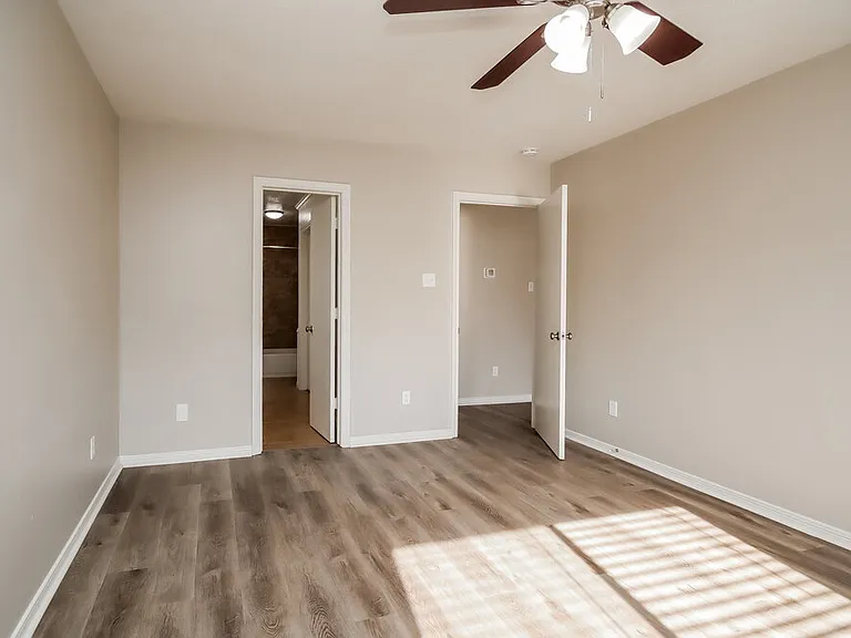 4919 Bayboro Park Dr — Photo 11