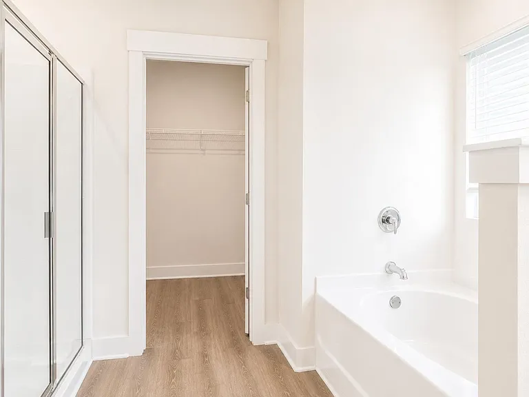 6242 Jenks Dr — Photo 20