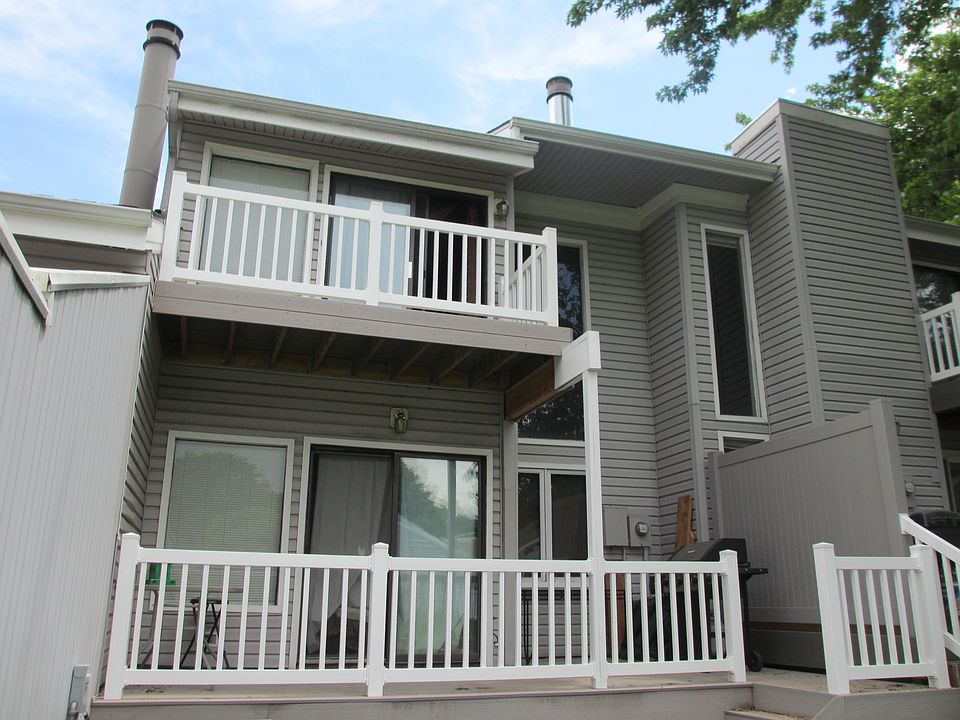 Back of Condo w/New Decks