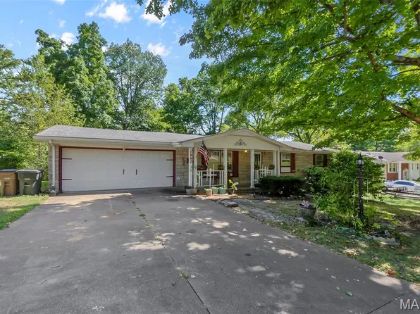 1960 Briarwood Dr, Cape Girardeau, MO 63701