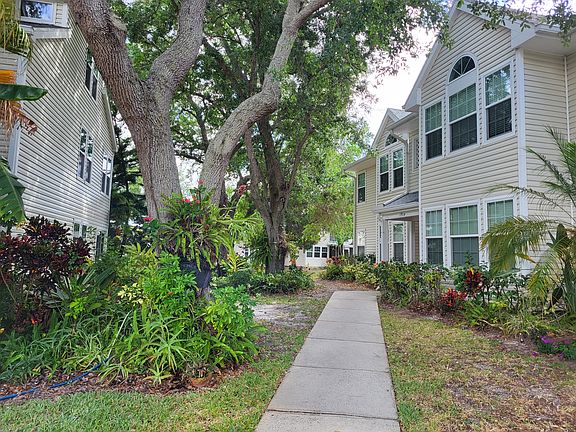 5th image of 1914 Westminster Cir #1-CIRCLE13