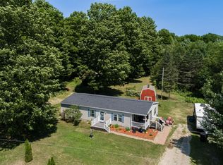 223 Pine Crest Ln, Beulah, MI 49617