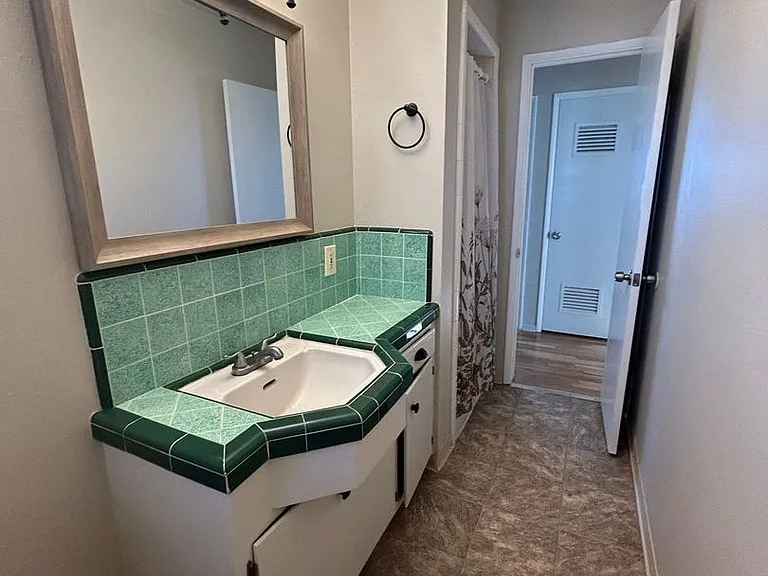 240 Encinal Dr — Photo 11