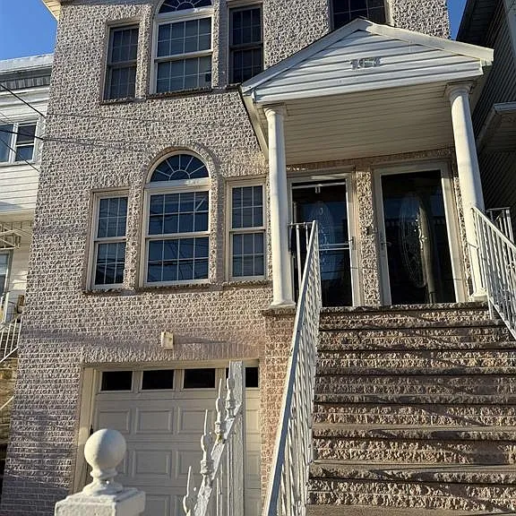 167 Garfield Ave #2 — Photo 1