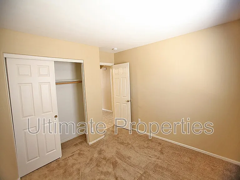 2333 W Maldonado Dr — Photo 8
