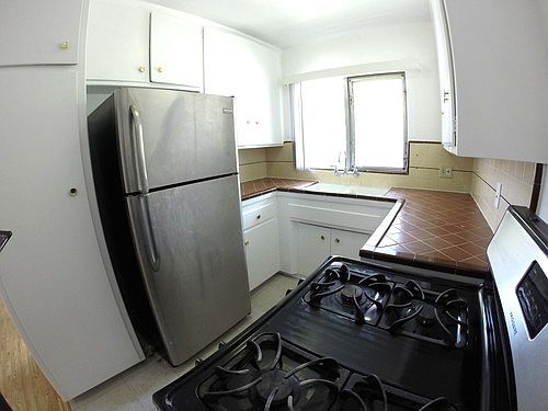 1st image of 325 Idaho Ave APT 4
