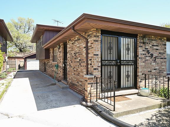 3rd image of 297 Cornell Ave