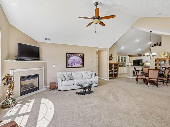 2nd image of 3305 SE Glenstone Dr Unit 137