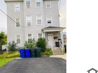 173 Raymond St #2, Fall River, MA 02723