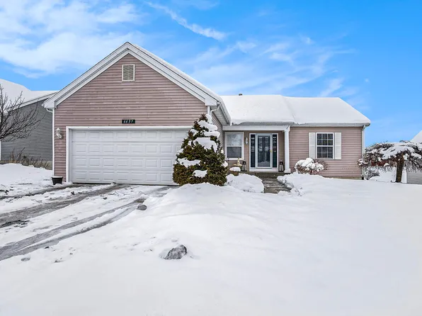 6637 Avalon Dr SE, Caledonia, MI 49316