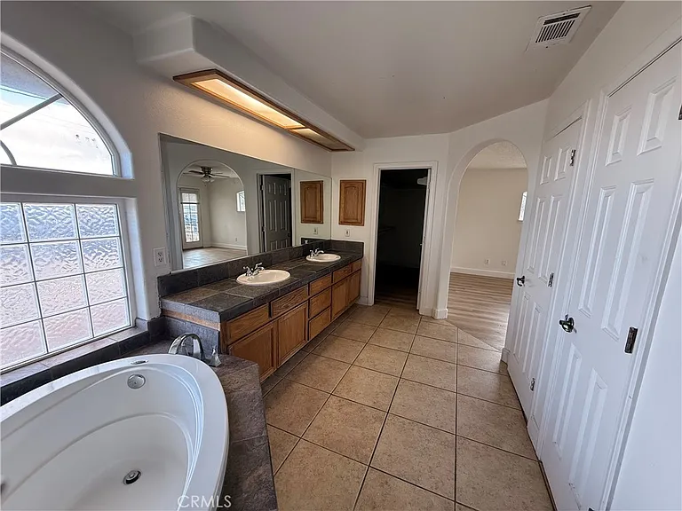 4315 Snowline Rd — Photo 9