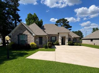2063 Highpoint Pl, Haughton, LA 71037
