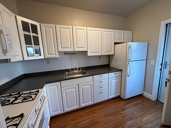 2nd image of 48 Walker St #1