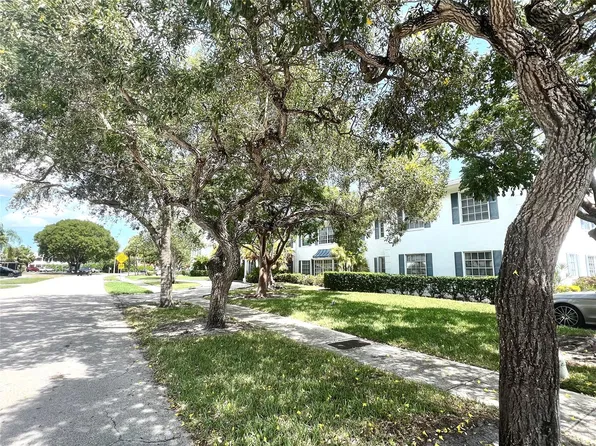 6750 NE 21st Rd, Fort Lauderdale, FL