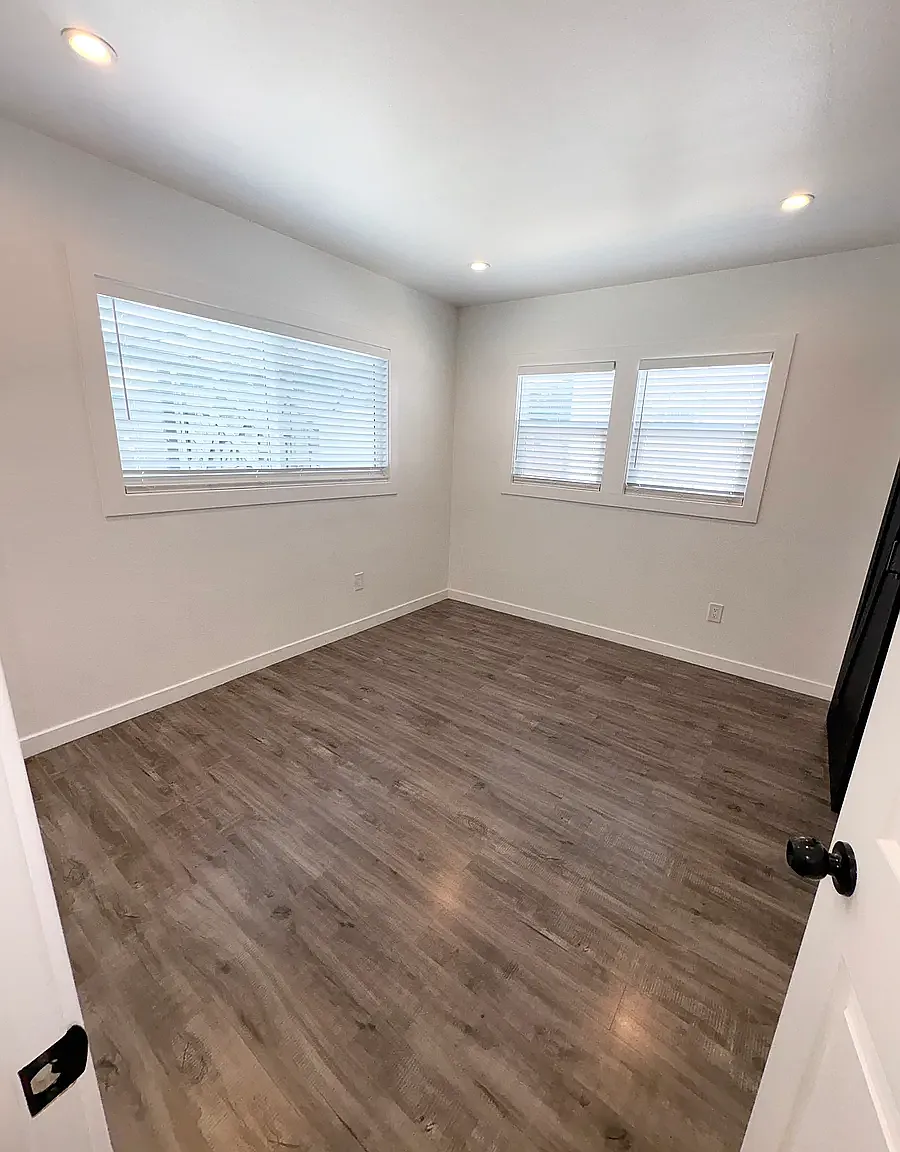 3 bed, 1200 sqft, $4,000 — Photo 3