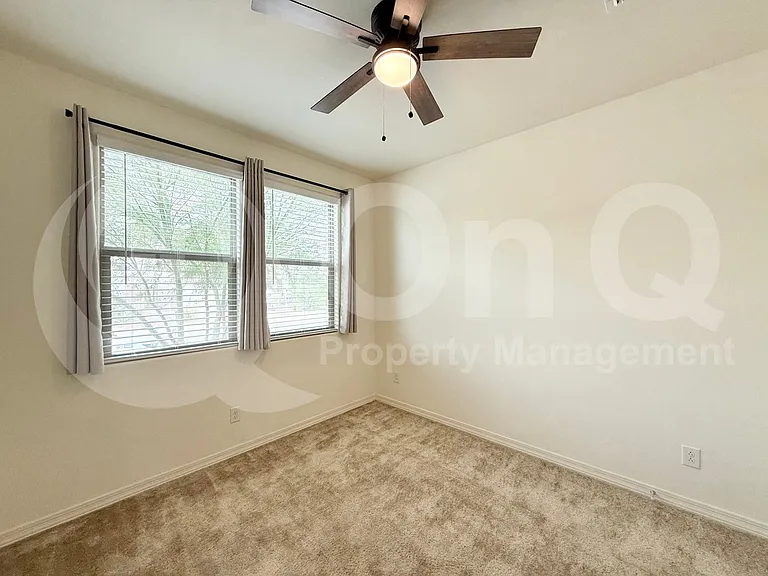 5734 W Getty Dr — Photo 11